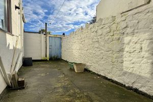 Rear Courtyard Garden- click for photo gallery